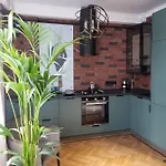 на большом фонтане 2 *